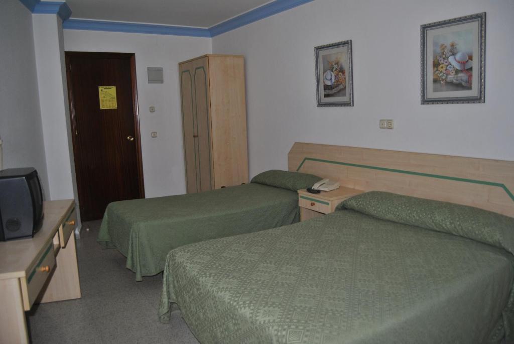 Hostal Blumen Algeciras Zimmer foto
